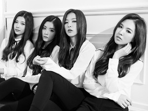Red Velvet Tampilkan Sisi Sensual di Video Be Natural