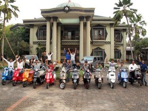 Komunitas Vespa Ini Terbentuk Karena Kemacetan Jakarta