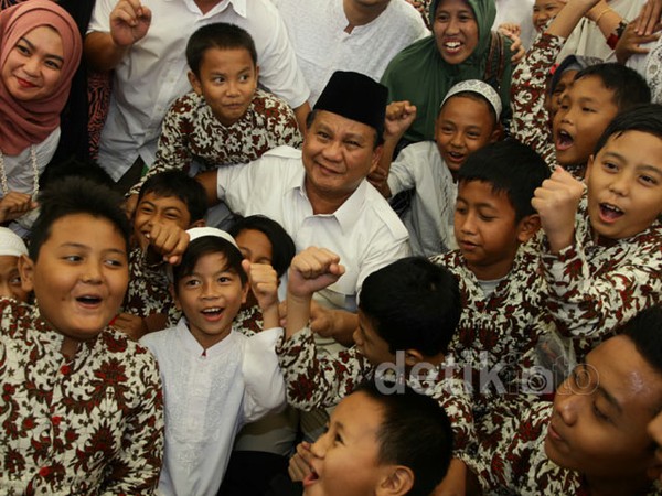 Menang di Parlemen KMP Gelar Syukuran