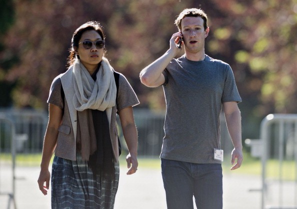 Mark Zuckerberg beserta istri (gettyimages) Mark Zuckerberg beserta istri (gettyimages)