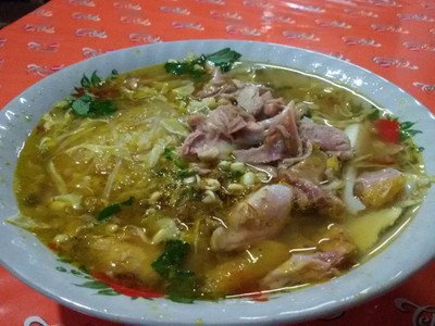 Sluurp, Gurih Hangat Soto Ayam Surabaya Racikan Cak No