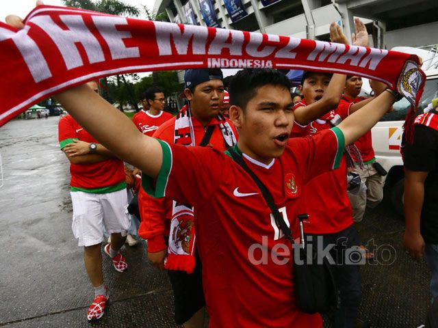Suporter Indonesia Serbu Myanmar