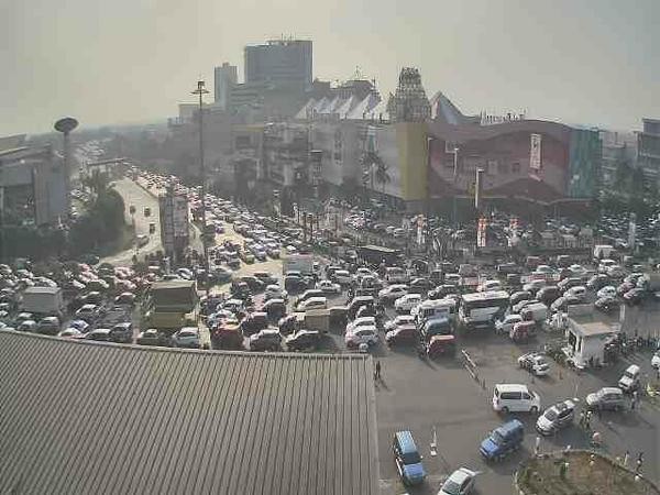 Begini Penampakan Kemacetan Parah di Bekasi Sore ini