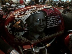 CB 100 Cafe Racer Ini untuk Jokowi