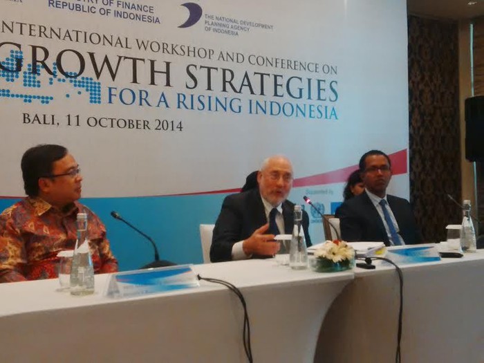 Pemenang Nobel Ekonomi Ini Percaya Jokowi Bisa Bikin RI Maju