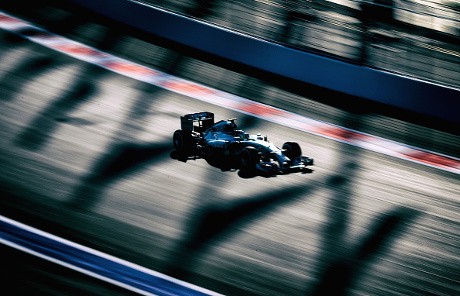 Hamilton Kembali Catat Waktu Tercepat