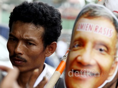Giman yang Jalan Kaki dari Malang Tiba di Jakarta