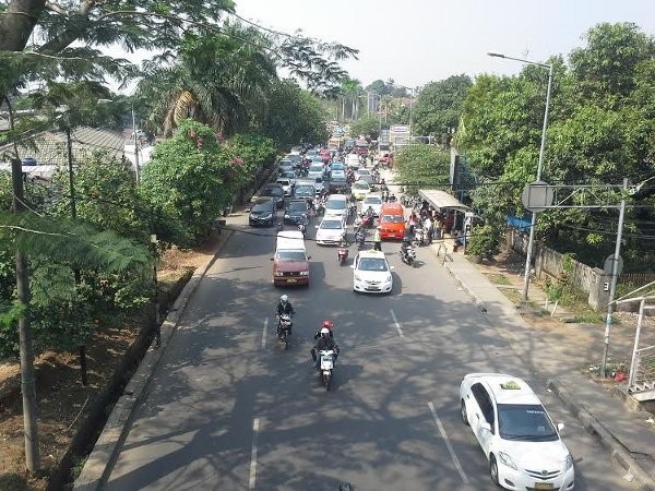 Parah! Macet dari Lenteng Agung ke Tanjung Barat 3 Km