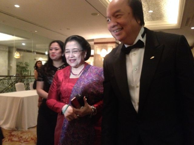 Megawati Dianugerahi Lifetime Achievement Award dari Tahir Foundation