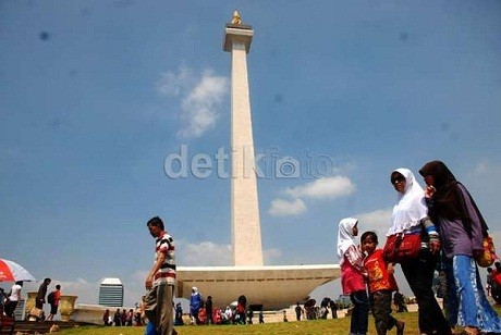 Atasi Preman, Ahok Larang Siapa Pun Menginap di Monas