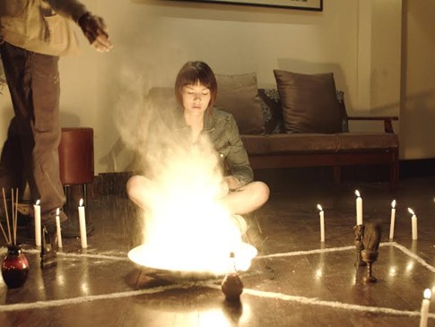 Grace Siap Bergentayangan di Malam Halloween