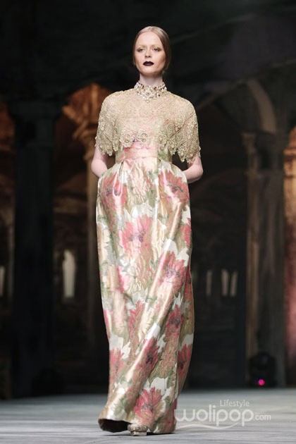 Sebastian Red & Sebastian Sposa by Sebastian Gunawan Golden Allure. Ballroom Hotel Mulia at Senayan. Jakarta. [Foto: Mohammad Abduh/Wolipop]