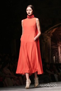 Sebastian Red & Sebastian Sposa by Sebastian Gunawan Golden Allure. Ballroom Hotel Mulia at Senayan. Jakarta. [Foto: Mohammad Abduh/Wolipop]