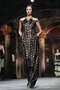 Sebastian Red & Sebastian Sposa by Sebastian Gunawan Golden Allure. Ballroom Hotel Mulia at Senayan. Jakarta. [Foto: Mohammad Abduh/Wolipop]