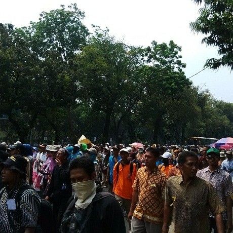 Ada Demo Pegawai Honorer, Lalin Jl Medan Merdeka Barat Macet