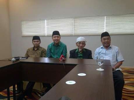 Rapat Pimpinan Majelis PPP Ditunda, Mbah Moen ke Rumdin Jokowi?