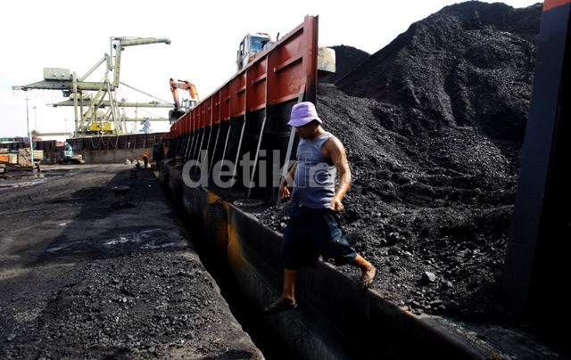 Sepanjang 2014, Harga Batu Bara Anjlok 18%