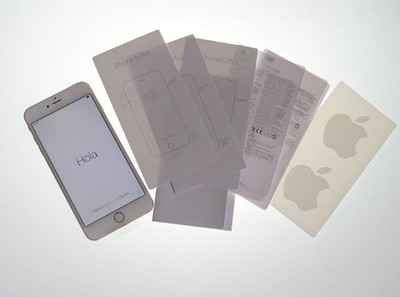 Membongkar Isi Kemasan iPhone 6 Plus