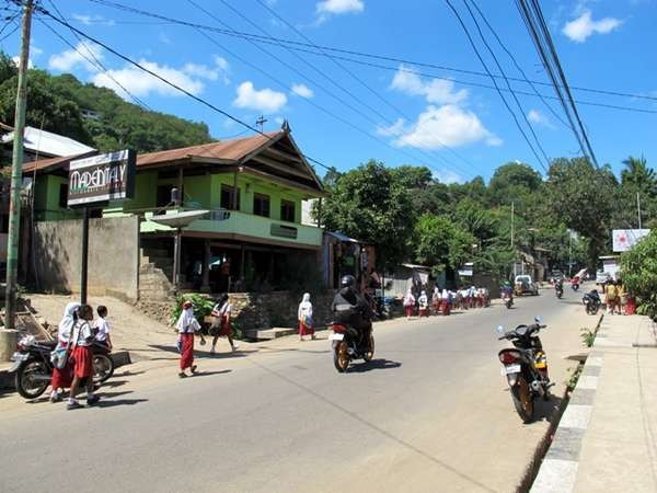 Jangan Bangun Mal di Labuan Bajo & Jangan Buat Batik di Raja Ampat