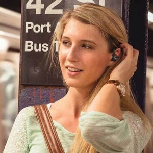 Jabra Step Bisa Jadi Earphone Campur Aduk