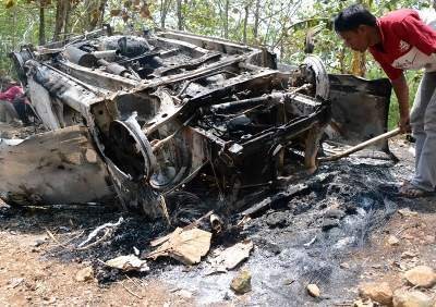 Mobil Pelaku Pencurian di Pacitan Dibakar Massa