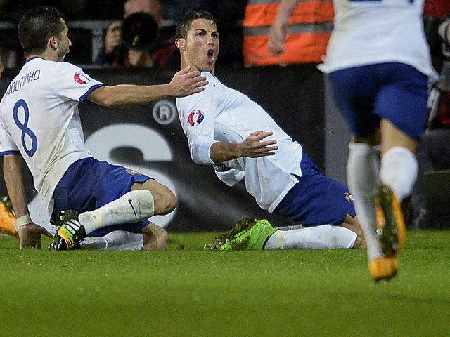 Tandukan Ronaldo Taklukkan Denmark