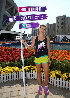 Jelang WTA Finals, Bouchard Santai di Kolam Renang Atap Hotel