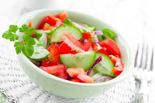 Kulit Wajah Mulus dan Bebas Kerut dengan Konsumsi Bayam dan Ubi (2)