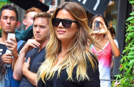 Khloe Kardashian, Anak Hasil Perselingkuhan Sang Ibu dengan Lionel Richie?