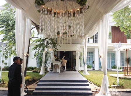 Okan Cornelius Hingga Ustad Solmed, Mulai Tiba di Kediaman Raffi