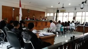 11 Saksi akan Beri Keterangan secara Maraton di Sidang Rahmat Yasin