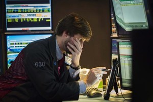 Wall Street Belum Berhenti Melemah