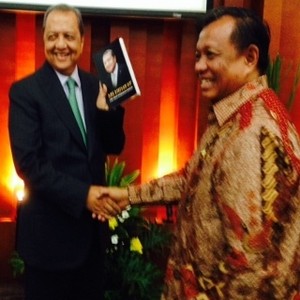 Jelang Lengser Sebagai Menteri, MS Hidayat Dapat Hadiah