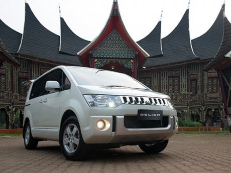 Delica, MPV Besar yang Sporty