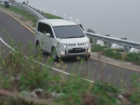 Delica, MPV Besar yang Sporty
