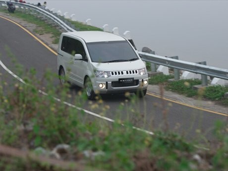 Delica, MPV Besar yang Sporty
