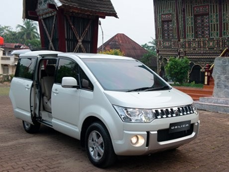 Delica, MPV Besar yang Sporty