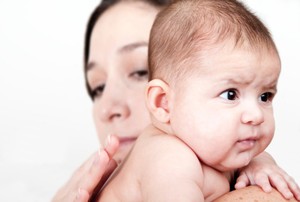 Bunda, Kemerahan di Selangkangan Bayi Jangan Asal Diberi Bedak Ya
