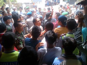 Tanah Desa Dijual untuk Proyek PLTU, 2 Kelompok Warga Baku Hantam