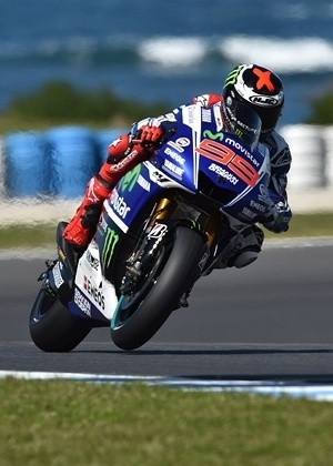Sempat Terjatuh, Lorenzo Tercepat di Latihan Bebas Kedua
