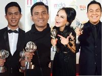 NOAH dan Cakra Khan Berjaya di Anugerah Planet Muzik 2014