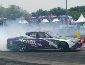 Achilles Meriahkan Anniversary Trans Studio Makassar