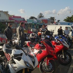 Deru Motor yang Menghangatkan Phillip Island