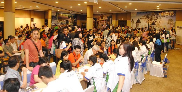 Ratusan Rumah Berharga Miliaran Rupiah Ludes dalam 12 Jam