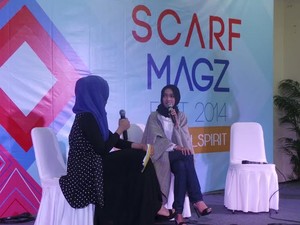 Selebgram Puteri Hasanah Karunia Berbagi Tips Berhijab Simple Namun Stylish