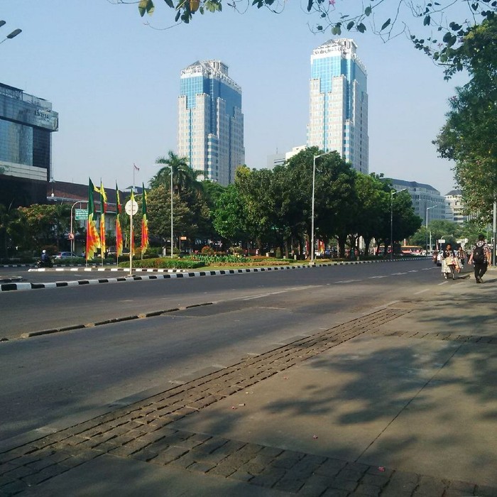 Tak Ada Jajanan Gratis, Medan Merdeka Selatan Dijaga Polisi dan TNI