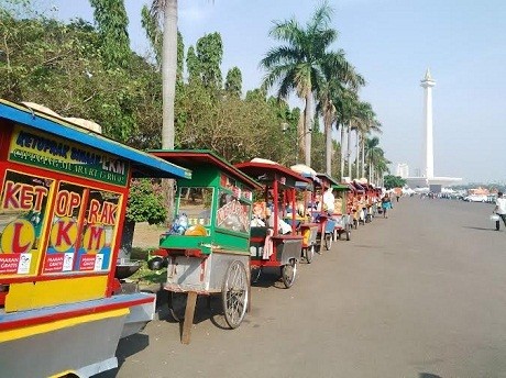 40 Pedagang Ketoprak Siap Bikin Kenyang Pengunjung Syukuran Rakyat