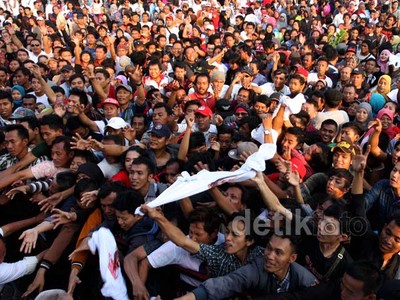 Masyarakat Mulai Padati Pesta Rakyat di Monas