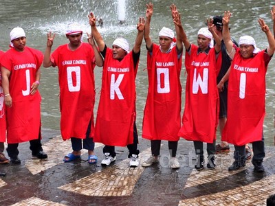 Kemeriahan Masyarakat Sambut Jokowi-JK