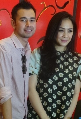 Dena Rachman Implan Payudara, Raffi dan Nagita Resmi Menikah